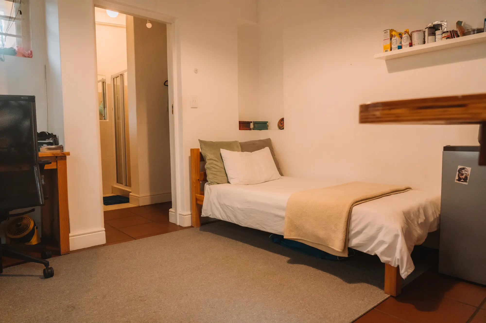 Alma Road — Room 8